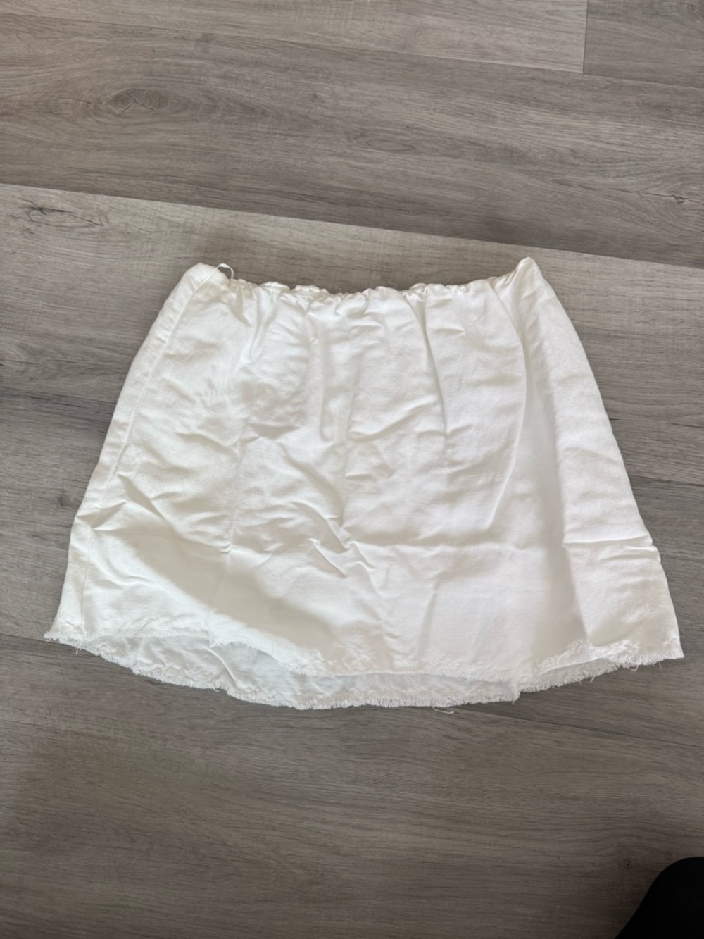 Merritt Charles Blossom Top in White Linen